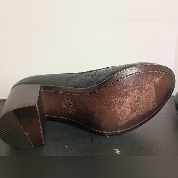 Frye Womens Carson Pump Block Heels Size 8 Black Wood Leather Academia - Picture 8 of 11